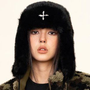 COMPASS CROSS WINTER FAUX FUR HAT IN BLACK